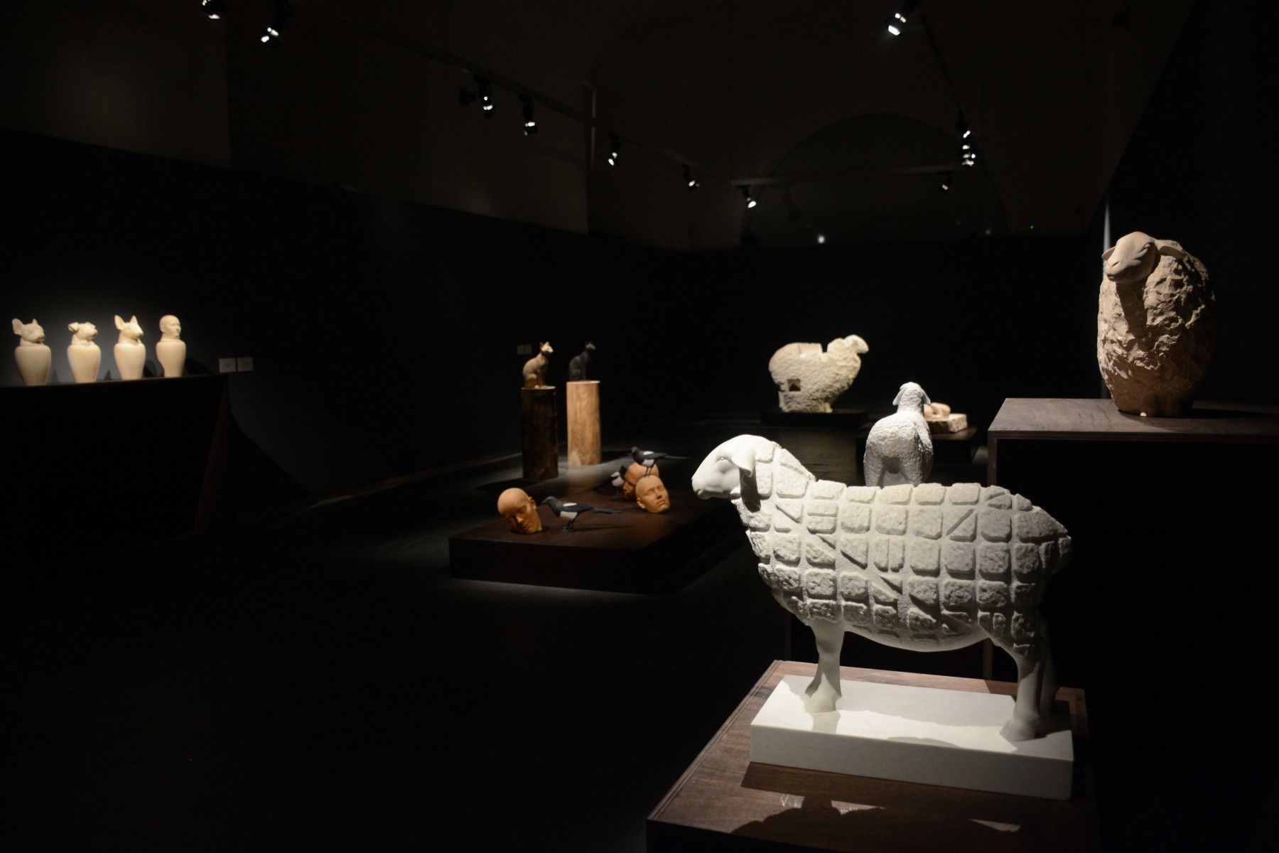 L’art olotí a la postguerra i el bestiari de Gerard Mas, al Museu de la Garrotxa