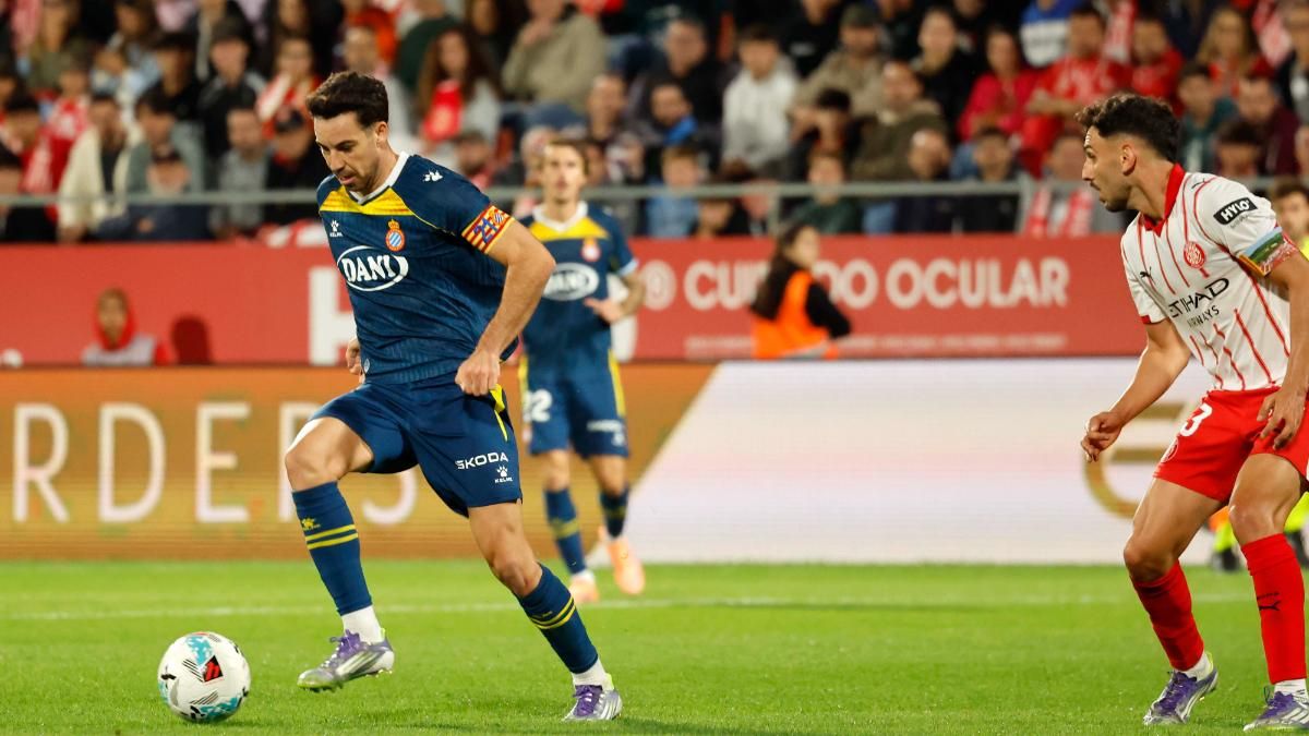 Edu Expósito, ante el Girona en Montilivi