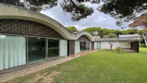 La Casa Gomis, una joya de la arquitectura racionalista catalana.