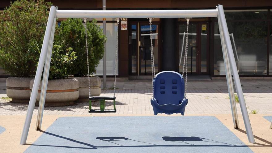 Girona avala per unanimitat una moció per donar més ombra als parcs infantils