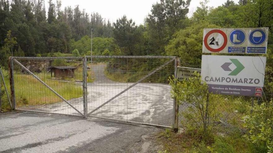 Acceso al vertedero de residuos inertes de Campomarzo. // Bernabé/Javier Lalín