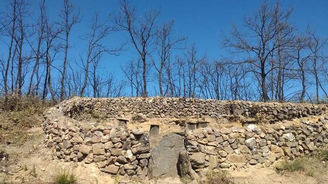 El corralón de las Forcadicas de Villanueva de Valrojo convertido en mirador de la Culebra | ARACELI SAAVEDRA