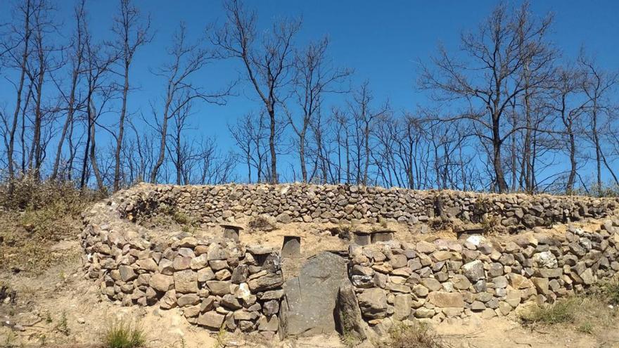 El corralón de las Forcadicas de Villanueva de Valrojo convertido en mirador de la Culebra | ARACELI SAAVEDRA