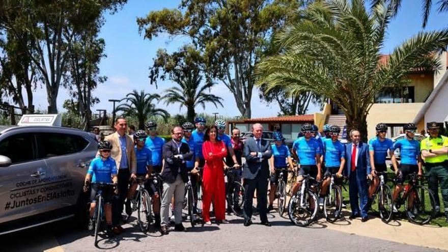 La presentación de #JuntosEnElAsfalto reunió a ciclistas y entidades colaboradoras del proyecto.