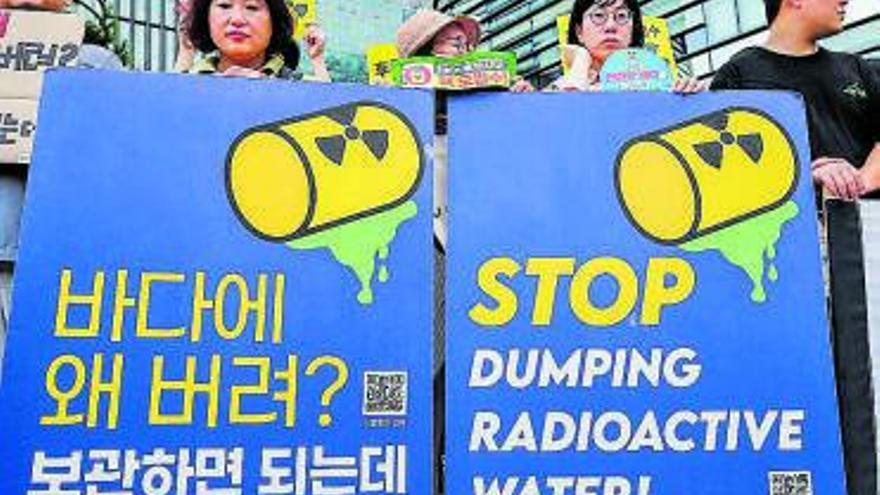 Protestas contra el vertido, en Corea del Sur.   | // WANG YILIA