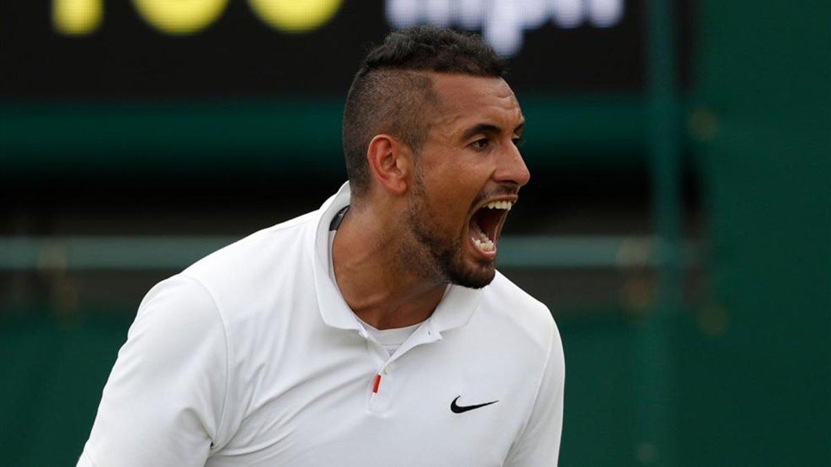 Kyrgios, celebrando la victoria que le lleva a segunda ronda