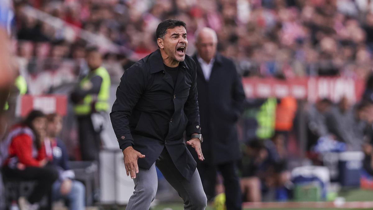 Míchel, durant el partit contra l'Alabès.