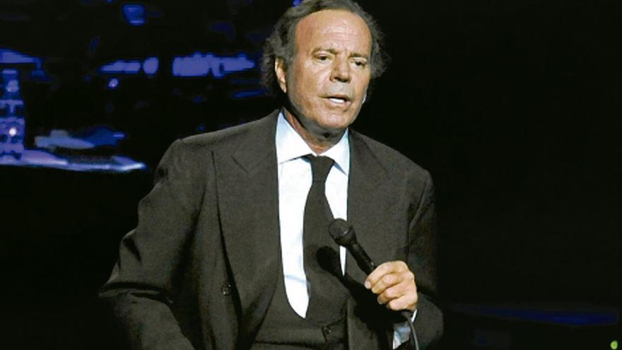 El cantante Julio Iglesias.