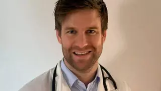 Alexandre Olmos, médico internista: "Este es el número impreso en los envases de plástico que debes evitar; afecta a tus hormonas"