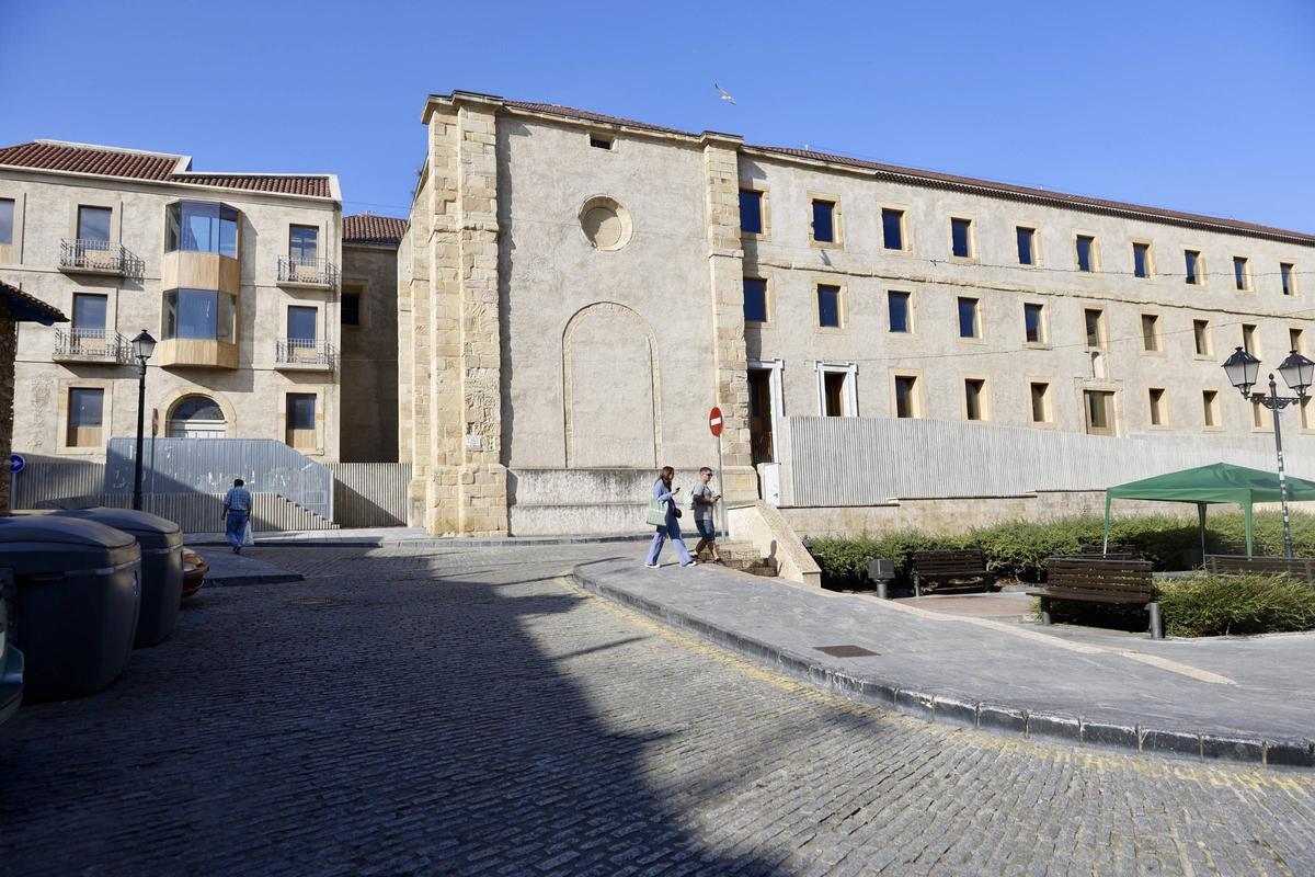 Parte de la fachada de Tabacalera.