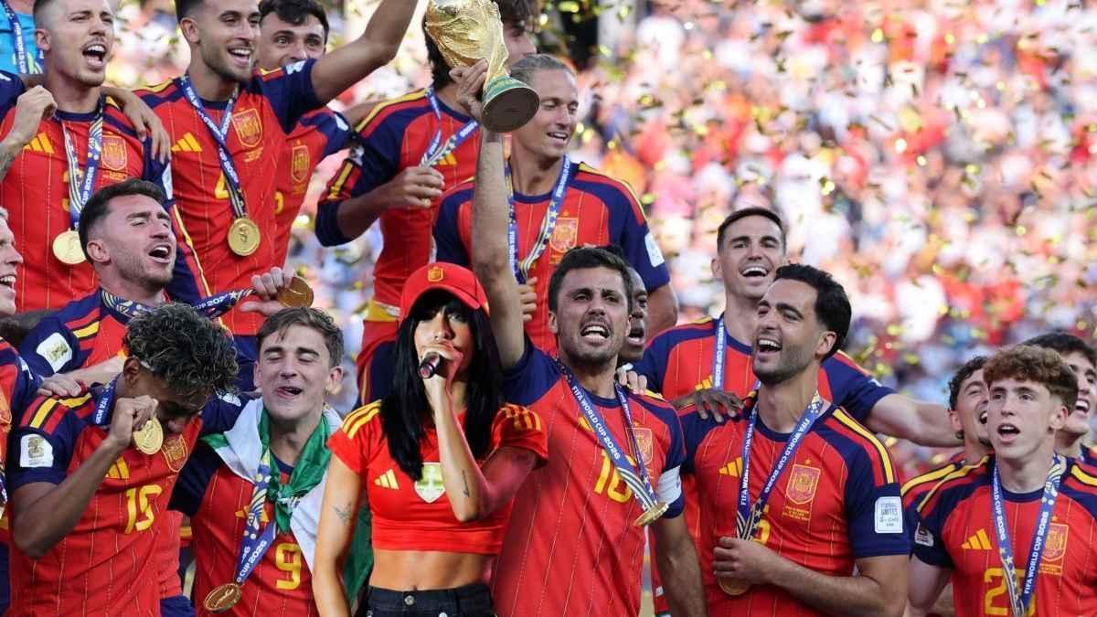 Aitana va a celebrar la Copa del Mundial de Fútbol con la Selección