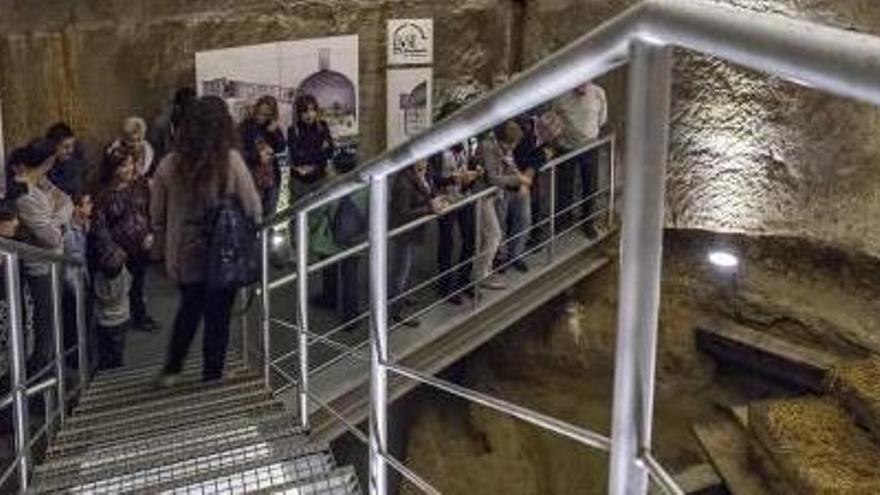 Interior del pou de gel de Solsona