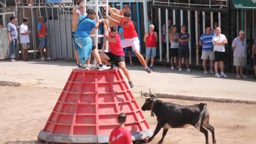 Donde nunca se acaban  los toros