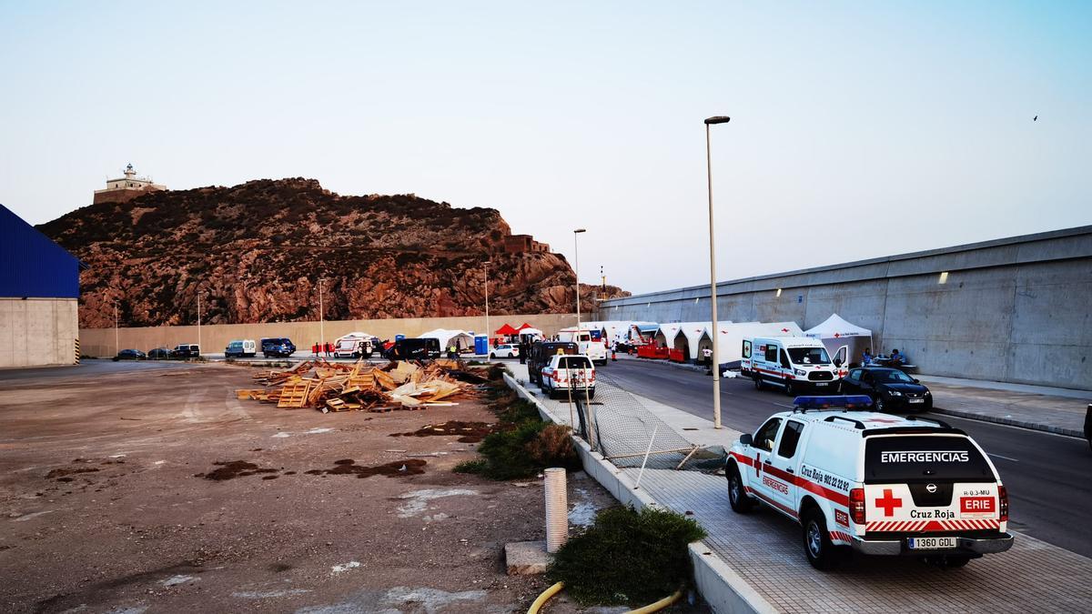 Campamento de Cruz Roja en Escombreras.