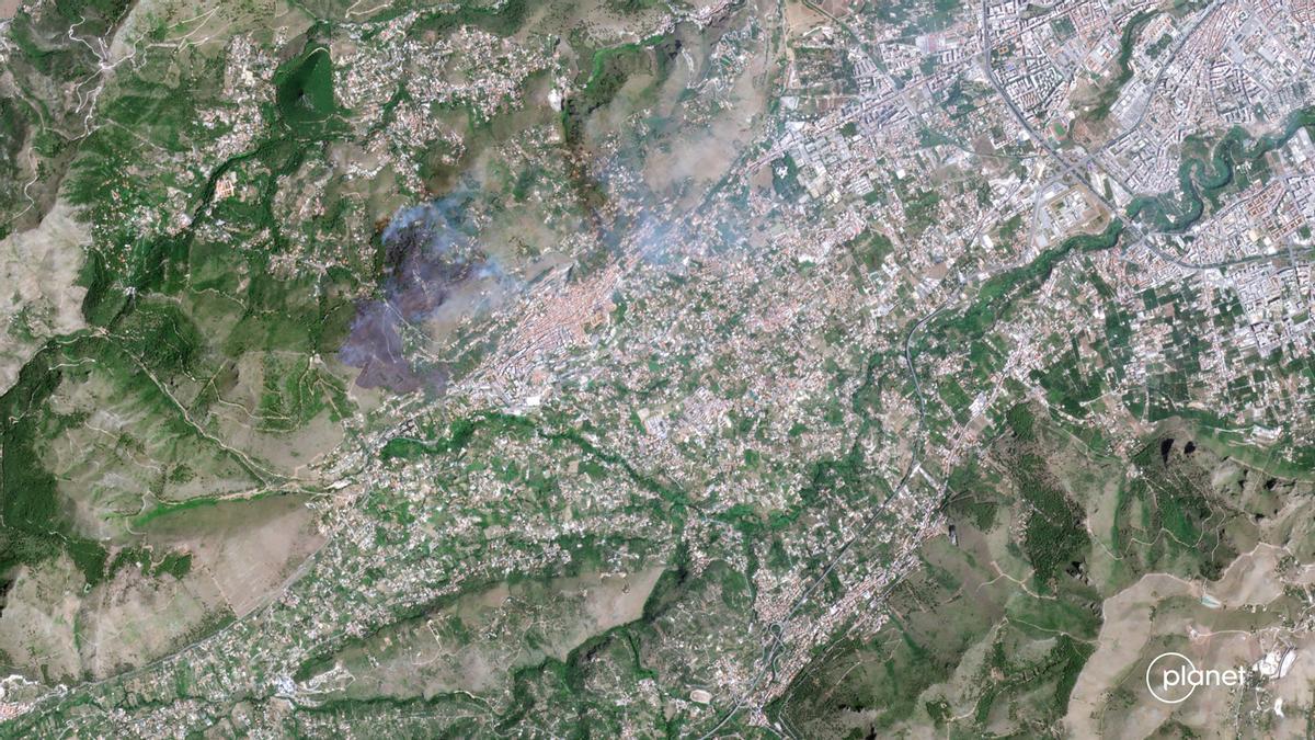 Satellite image of wildfire in Italy