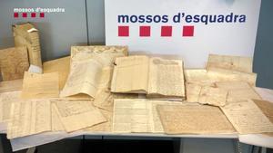 Los Mossos recuperan un manuscrito teatral del siglo XVII inspirado en una leyenda de Montserrat
