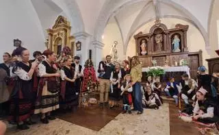 La parroquia de Pría, en Llanes, honra a la Virgen de la Flor