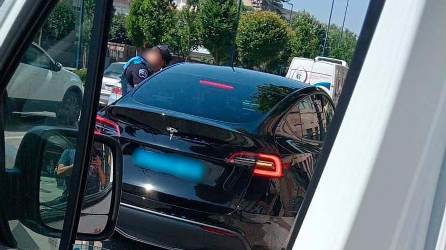 Uber empieza a operar en Vigo sin licencia del Concello