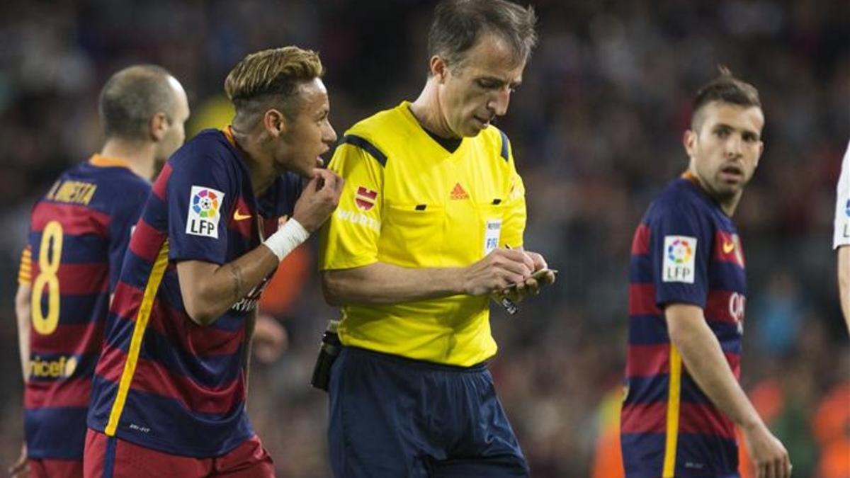 Fernández Borbalán, en un partido en el Camp Nou