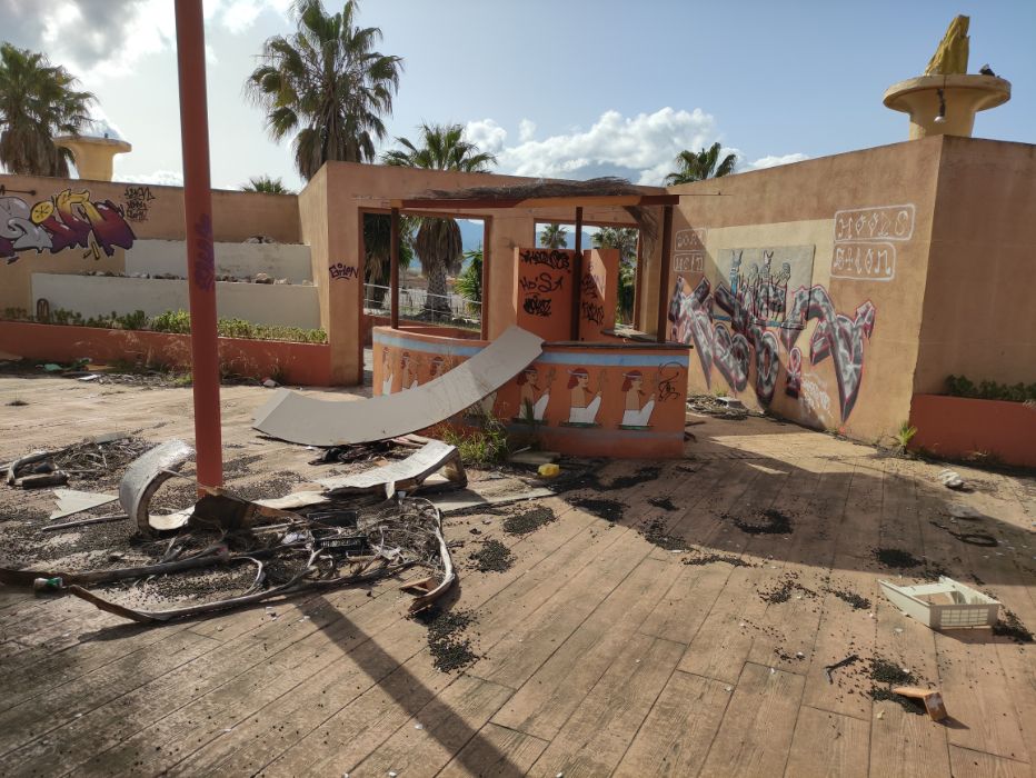 FOTOS | Así está la discoteca Pirámide de Cabanes 20 años después de su inauguración