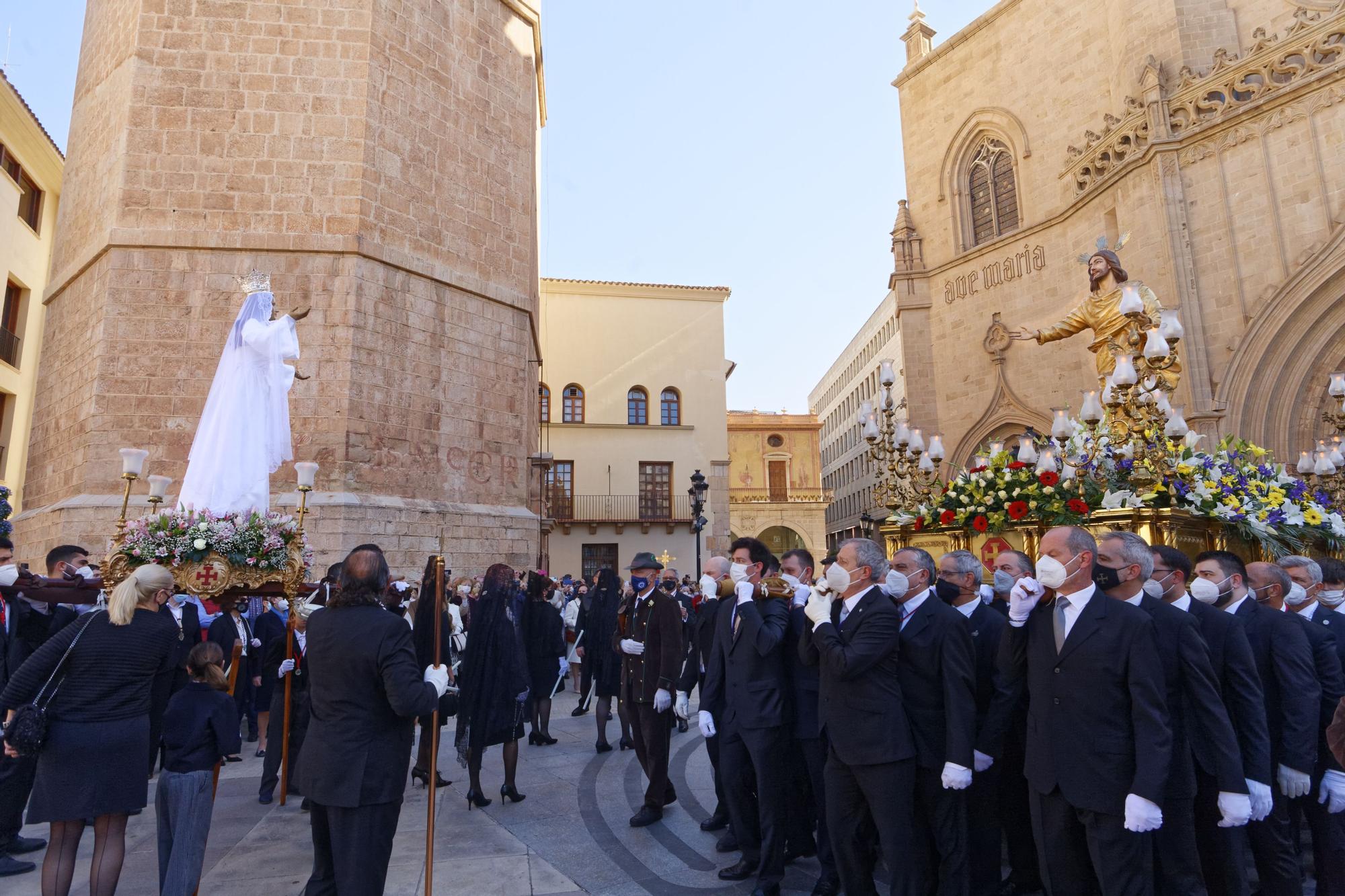 Procesión del Encuentro de Pascua en Castelló.