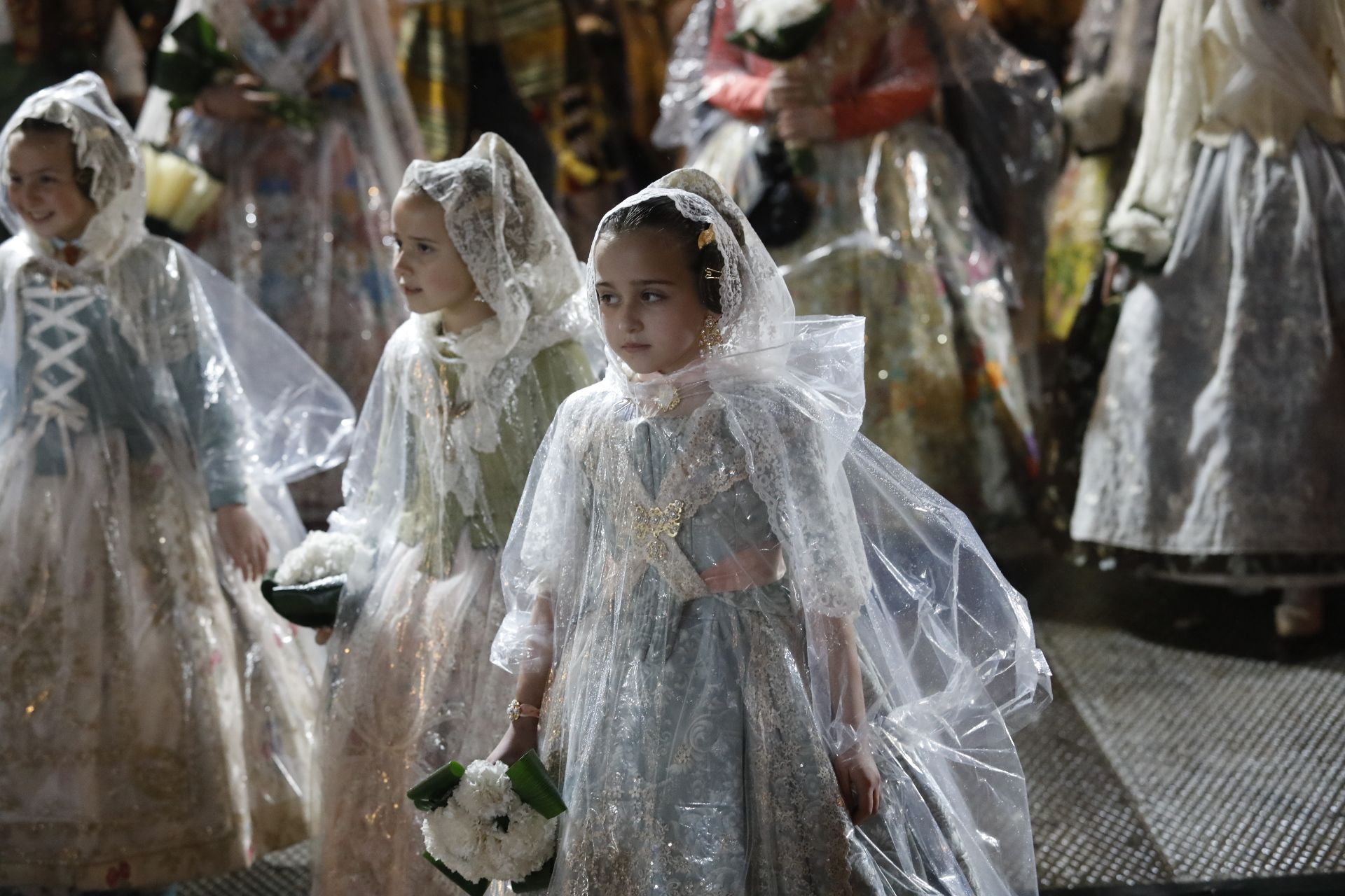 Búscate en el primer día de ofrenda por la calle de la Quart (entre las 19:00 a las 20:00 horas)