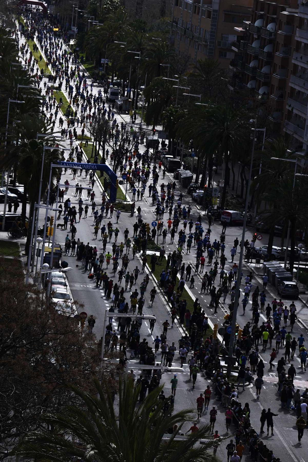 Has participado en la Marató de Barcelona 2024? ¡Búscate en las fotos¡