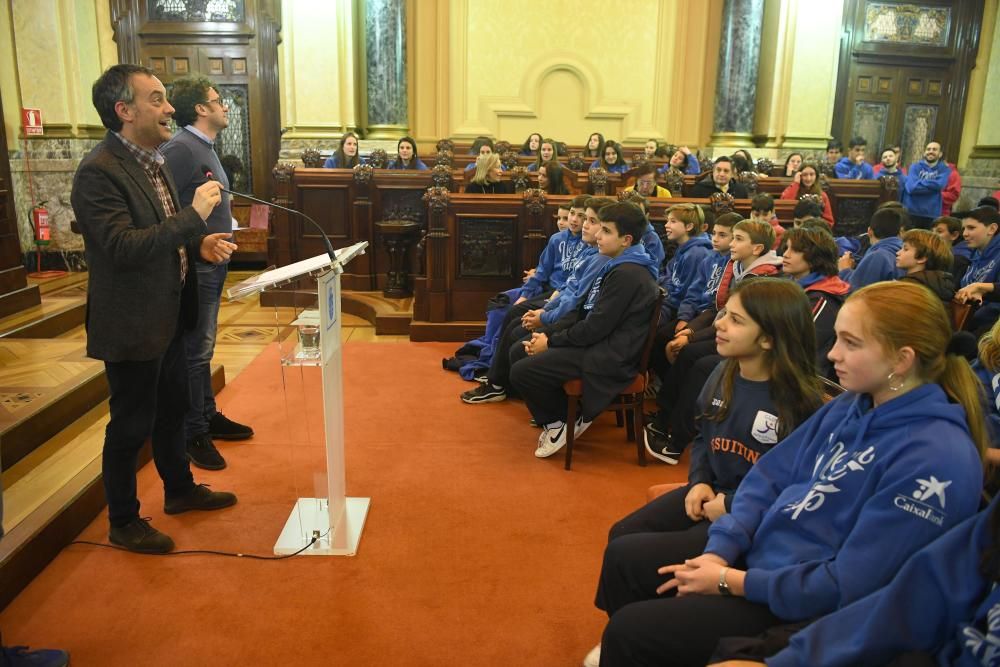 Recepción a Maristas en el Concello de A Coruña