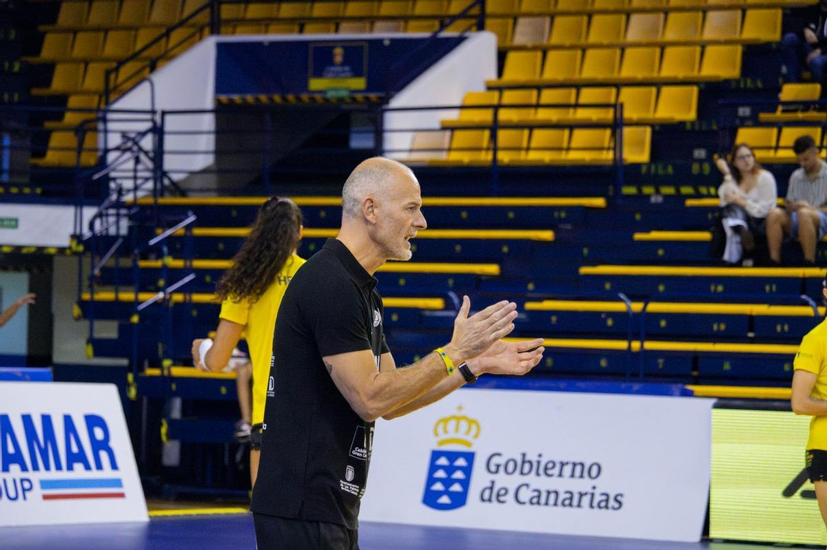 Fran Carballo, técnico del CV Hidramar Gran Canaria.