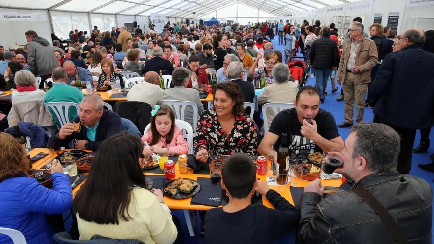 Los &quot;choqueiros&quot; aclaman a su rey