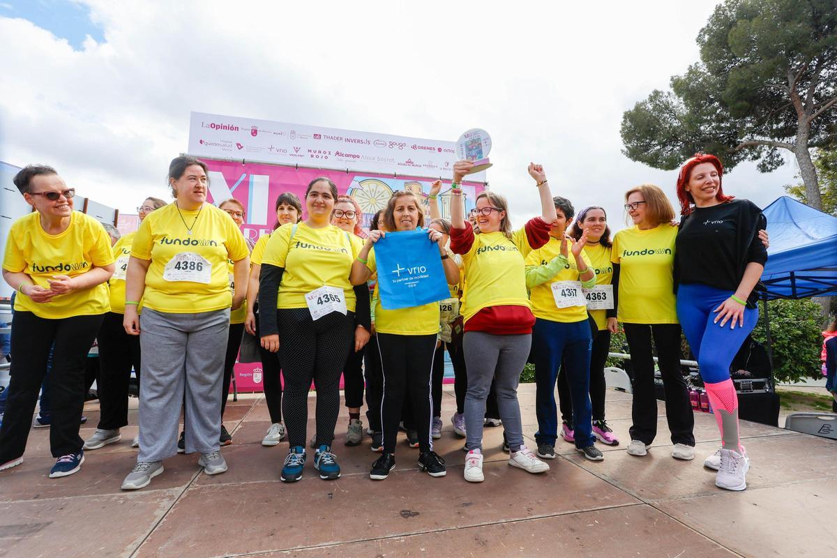 Fundown, recogiendo su premio