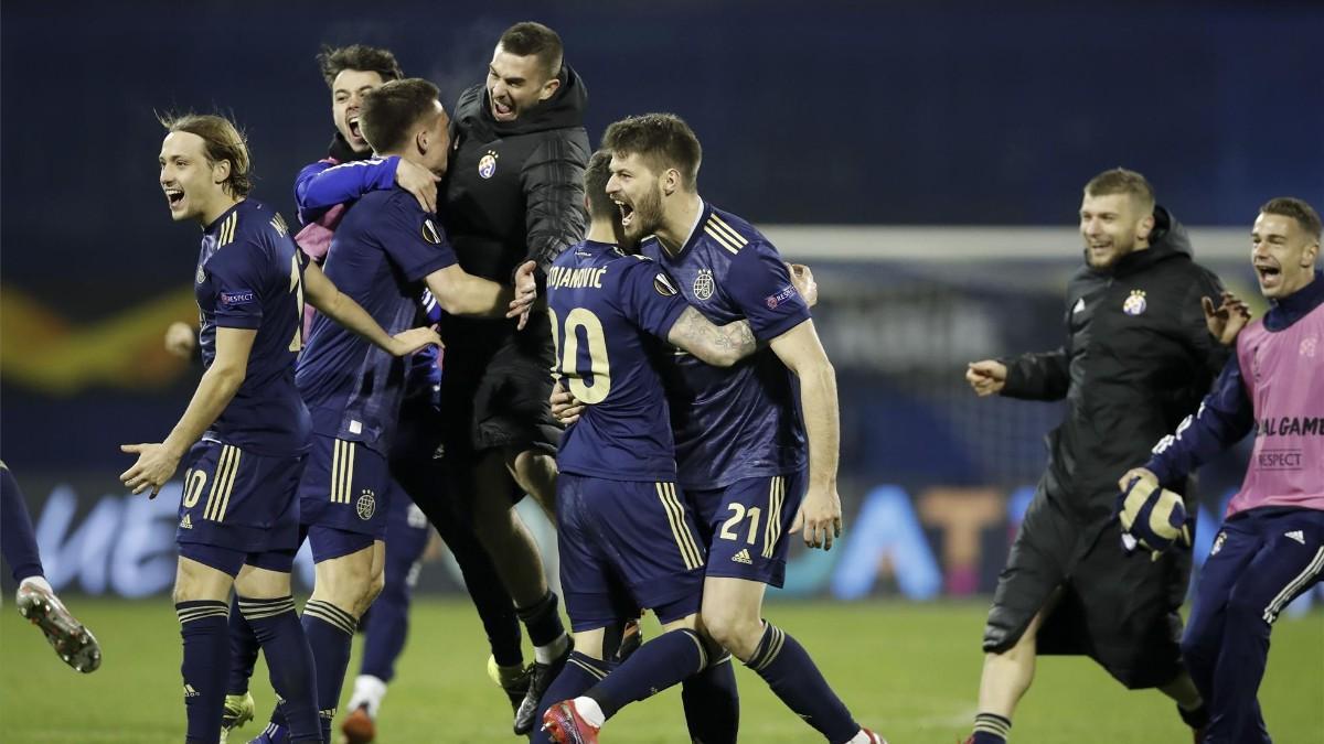 Los futbolistas del Dinamo de Zagreb celebrando el pase a cuartos de final