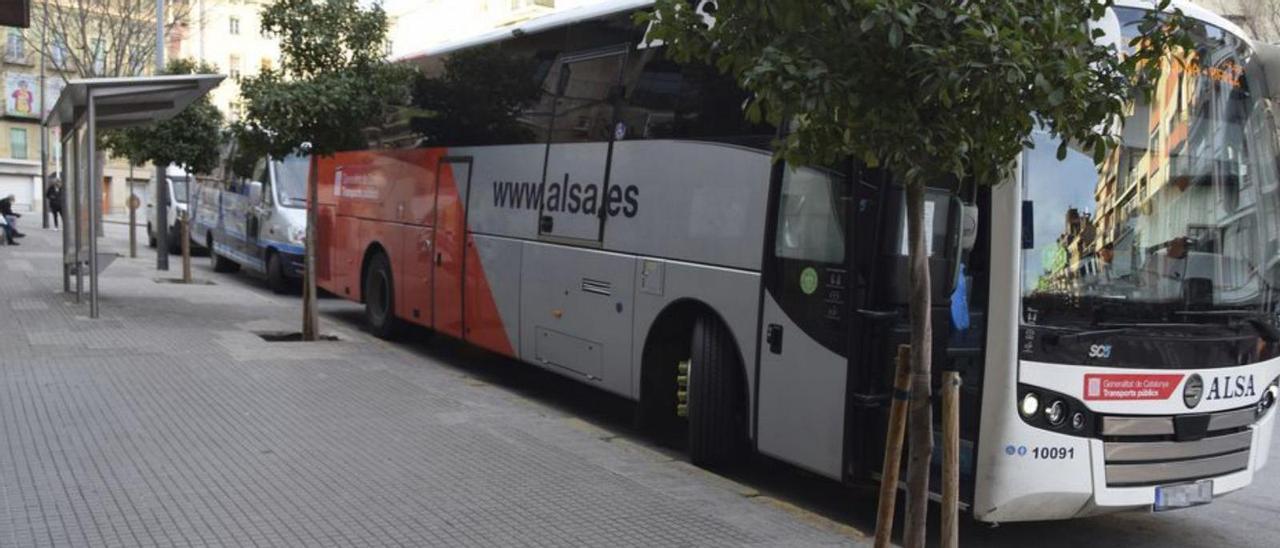 Un bus que fa el trajecte fins a Barcelona, a Berga | ARXIU/GUILLEM CAMPS