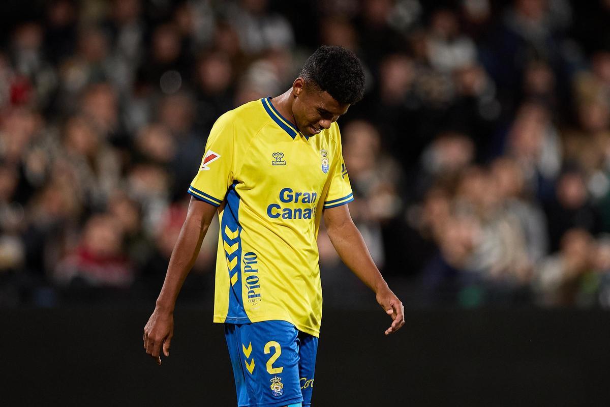 Marvin Park, cabizbajo tras la derrota de la UD ante el Castellón