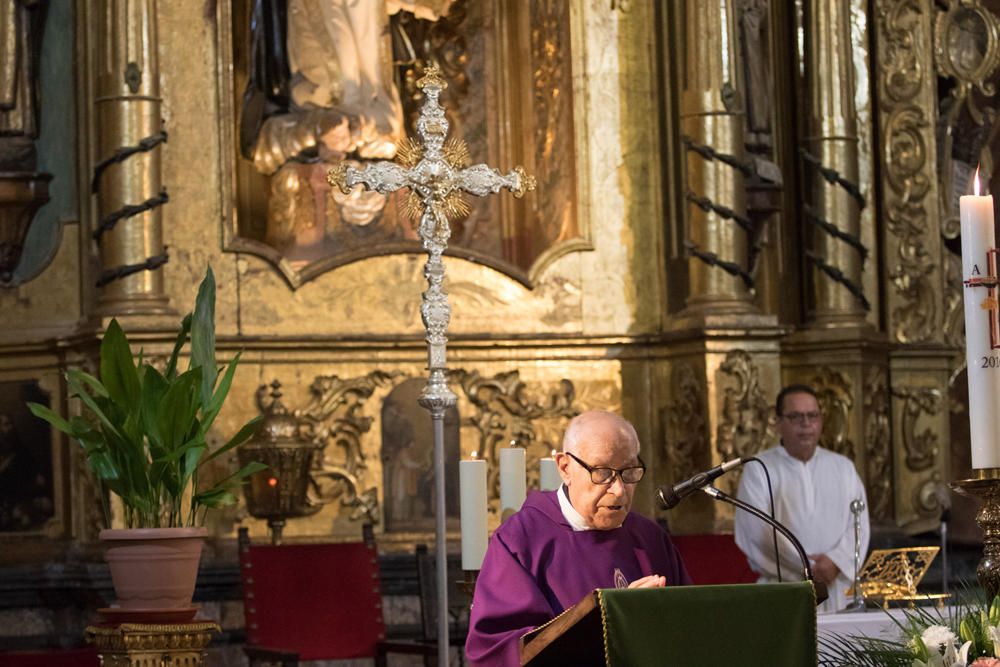 Funeral de Mariano Llobet en la Iglesia de Santo Domingo.