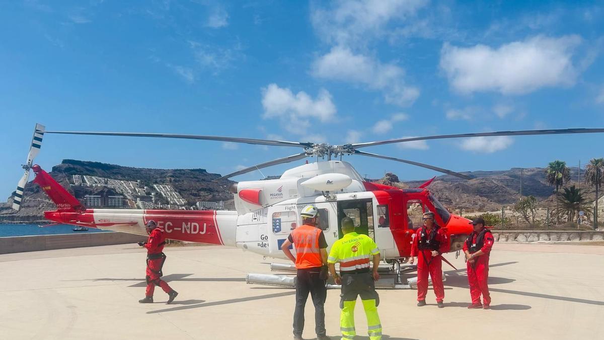 Dos amigos del menor fallecido en Mogán, Gran Canaria, se lanzaron al mar para rescatarle: "Pusieron en riesgo sus vidas y tuvieron que volver"