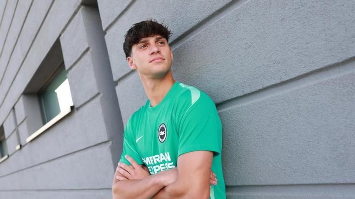 Rego, en su presentación con el Brighton este verano.