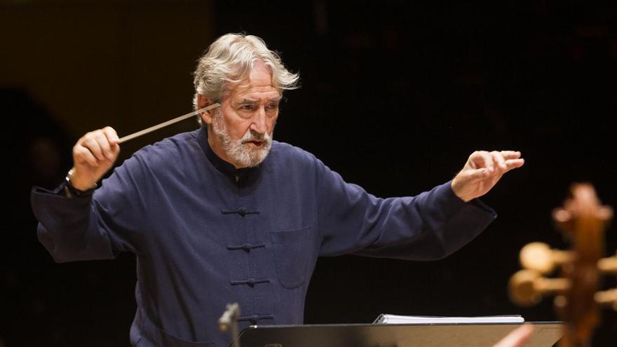 Jordi Savall, músic d'Igualada al programa 'La Revuelta': "Sempre que veieu una partitura anònima, penseu que probablement hi ha una dona darrere"