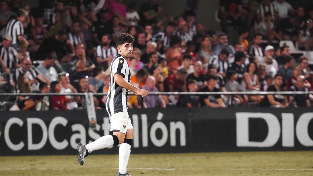 Nacho Gimeno en su debut con el primer equipo del Castellón