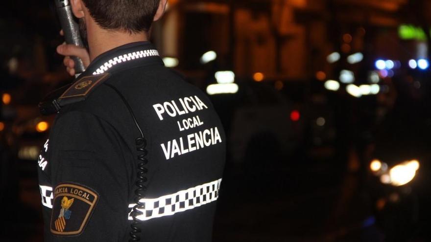 Un agente de la Policia Local de València