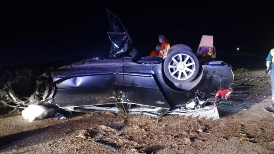 Estado en el que ha quedado el coche tras el accidente