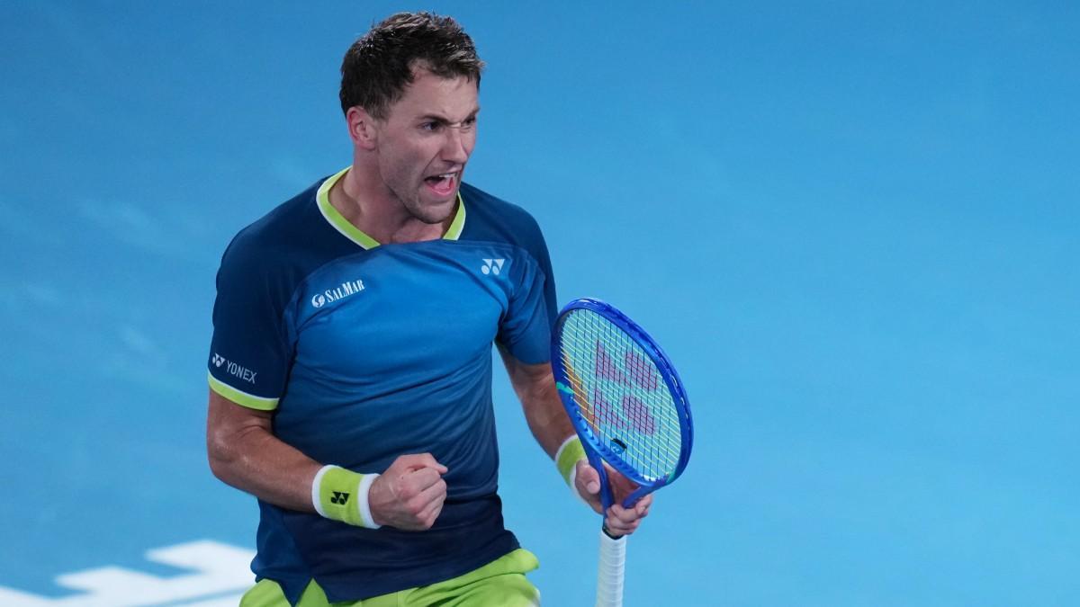 Casper Ruud celebra la victoria ante Jaume Munar