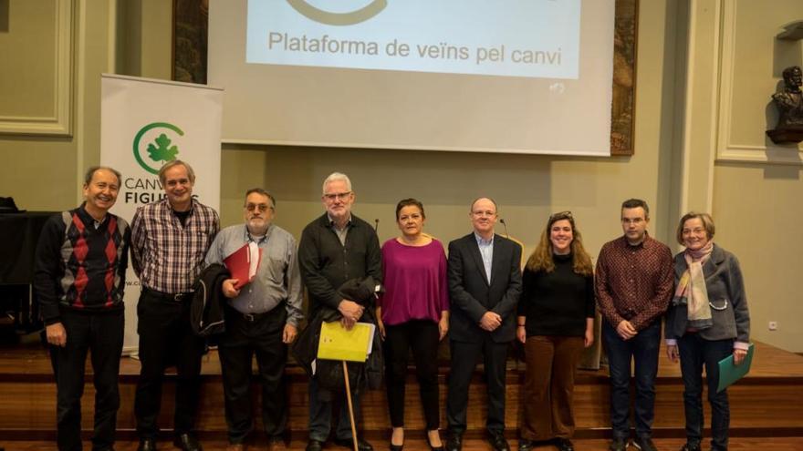 Membres de Canviem Figueres que han parlat en l&#039;acte.