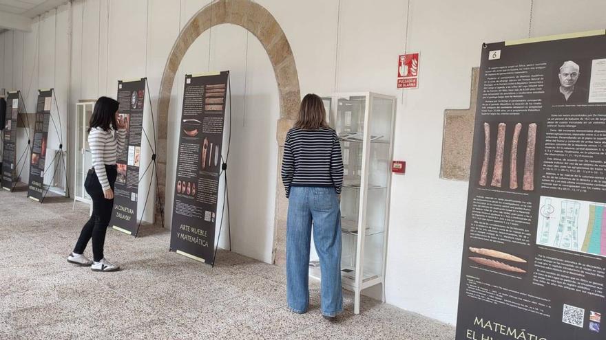 La UNED de Zamora exhibe la muestra "En los orígenes", que fusiona arte, género y matemáticas en la Prehistoria