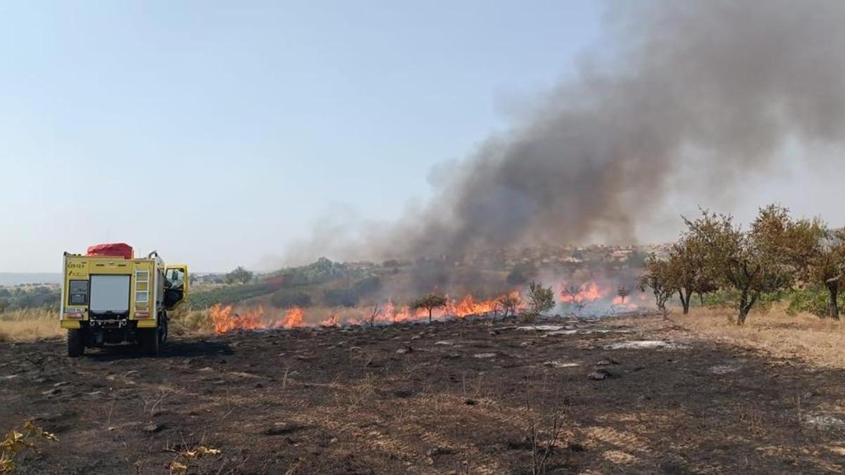 José Manuel Pilo, alcalde de Fermoselle: 'Estamos reviviendo el incendio terrible de 2017'