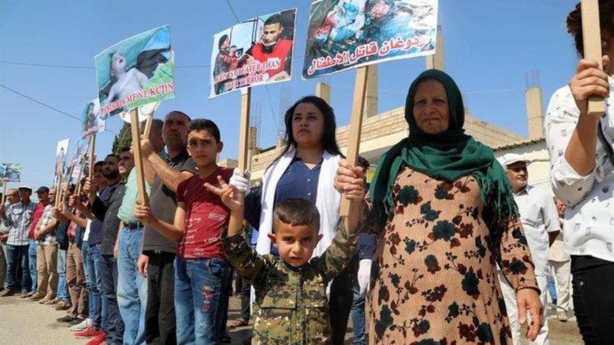 Las familias de los rehenes de EEUU asesinados en Siria rechazan la retirada ordenada por Trump