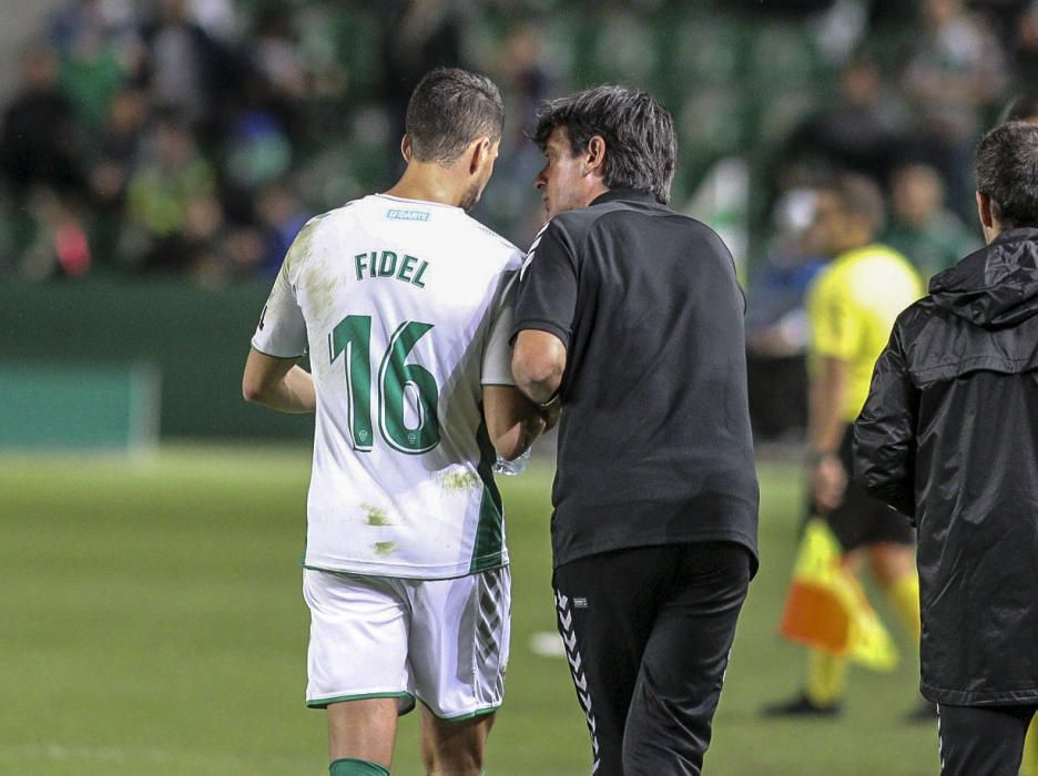 El Elche rompe el maleficio, vuelve a ganar en el Martínez Valero y recupera el olfato realizador en un partido más efectivo que brillante