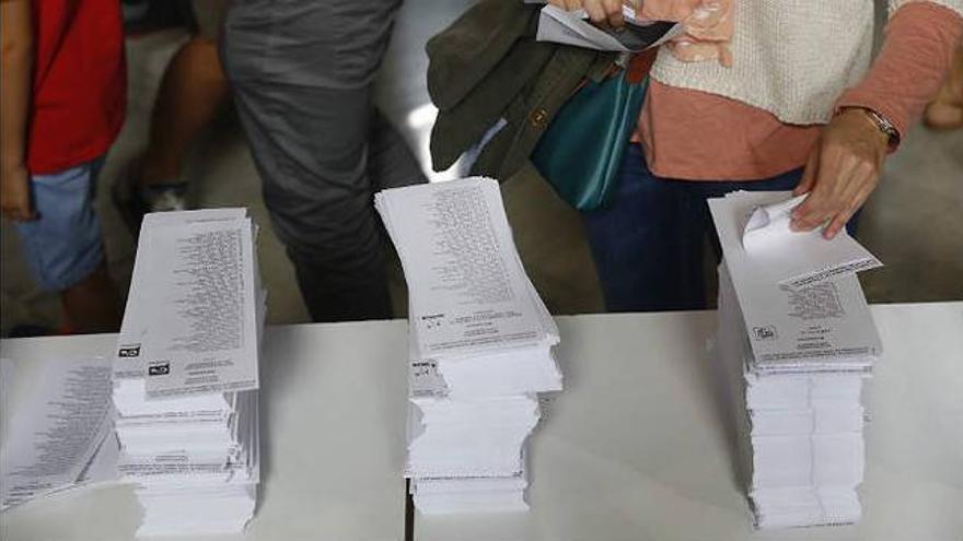 El tortuoso voto desde el exterior