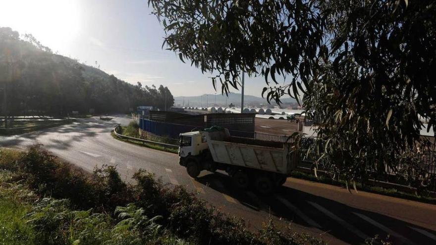 La carretera de la margen derecha de la ría, &quot;un peligro&quot;