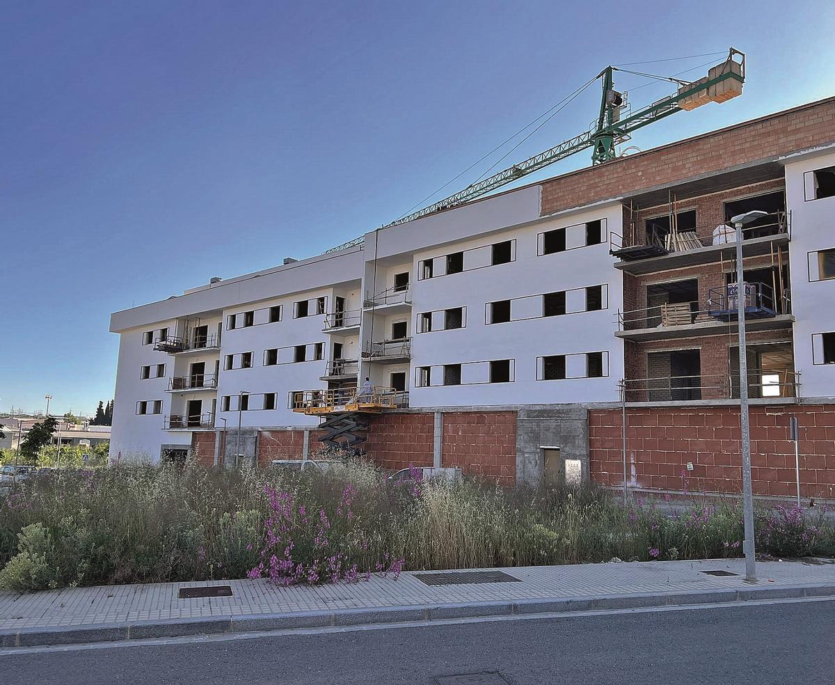 Expansión. Buena parte de la vivienda nueva se construye en zonas periféricas de Lucena.